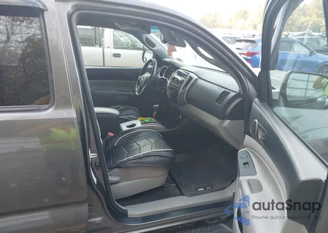 2012 Toyota Tacoma Base V6 из США, поврежденный, VIN 3TMLU4EN3CM101032